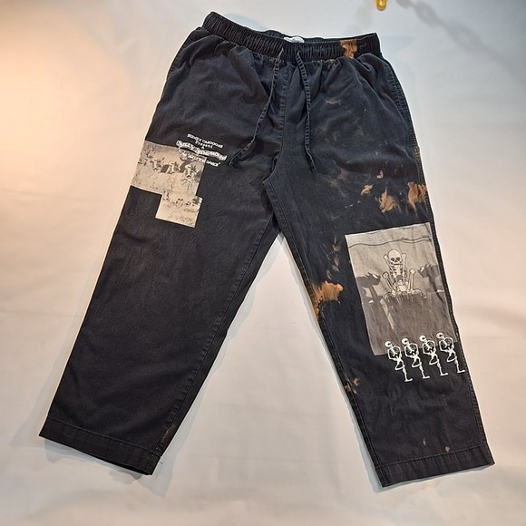 Disney Skeleton Symphony Dance L‎ Cropped Drawstring Sweatpants Gray Bleach Dye - Picture 3 of 13